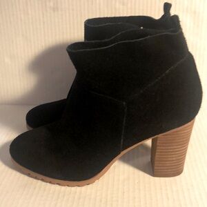 Crown Vintage Black Suede Darcie Bootie NWOT Size 9.5